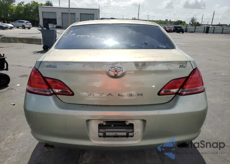 2005 Toyota Avalon Xl z USA, uszkodzony, nr VIN 4T1BK36B45U040199